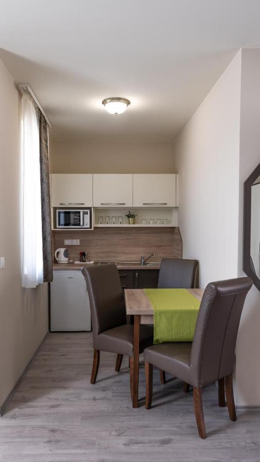 Fonix Apartman Ленти Екстериор снимка