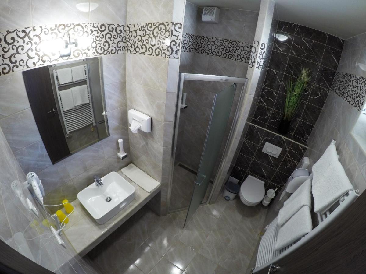 Fonix Apartman Ленти Екстериор снимка