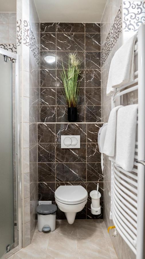 Fonix Apartman Ленти Екстериор снимка